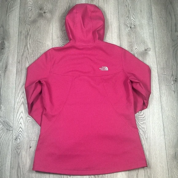 The North Face Soft Shell Jacket - Picture 14 of 14